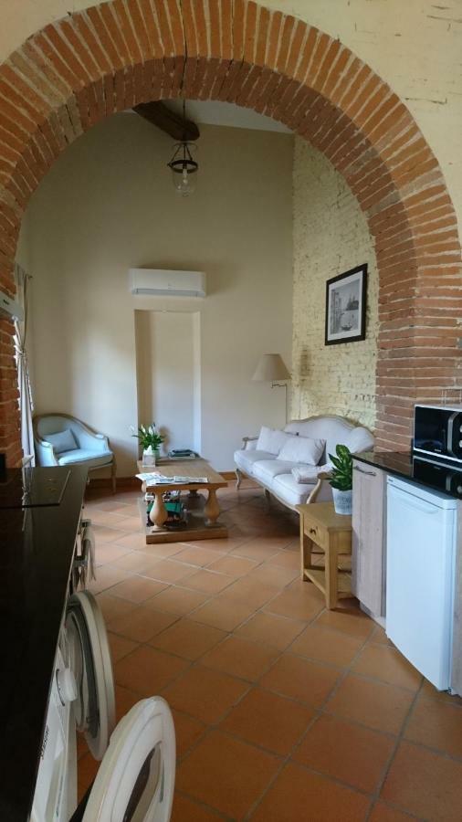 Le Clos Du Cedre Launac Εξωτερικό φωτογραφία